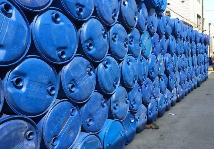 蘇州某公司廢棄化工藍(lán)桶破碎項(xiàng)目